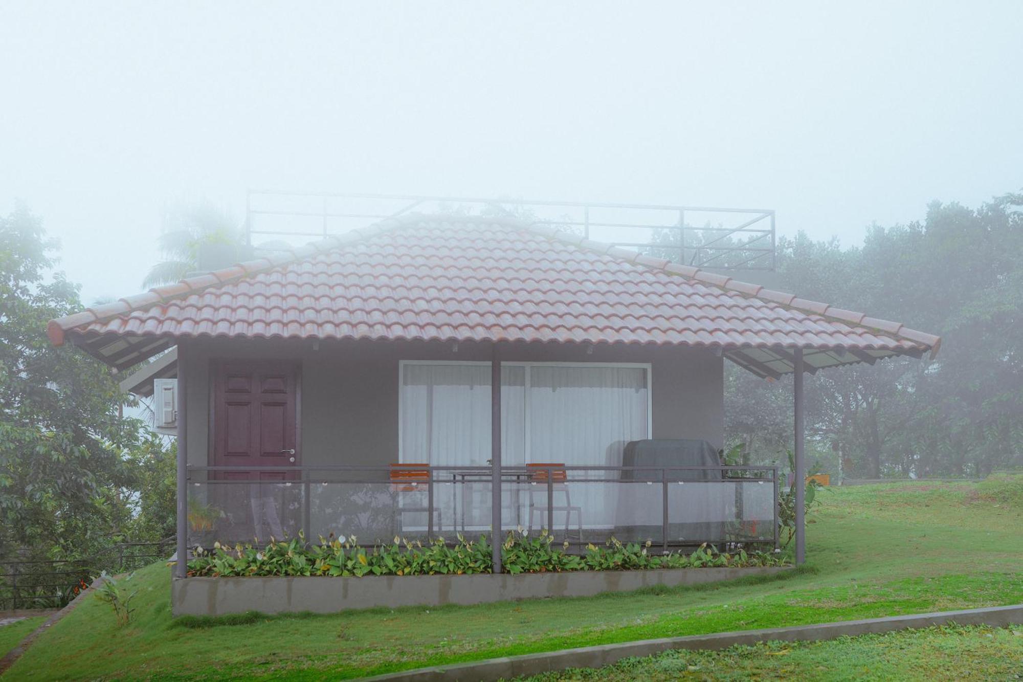 Haze And Kites Resort Munnar Exterior photo