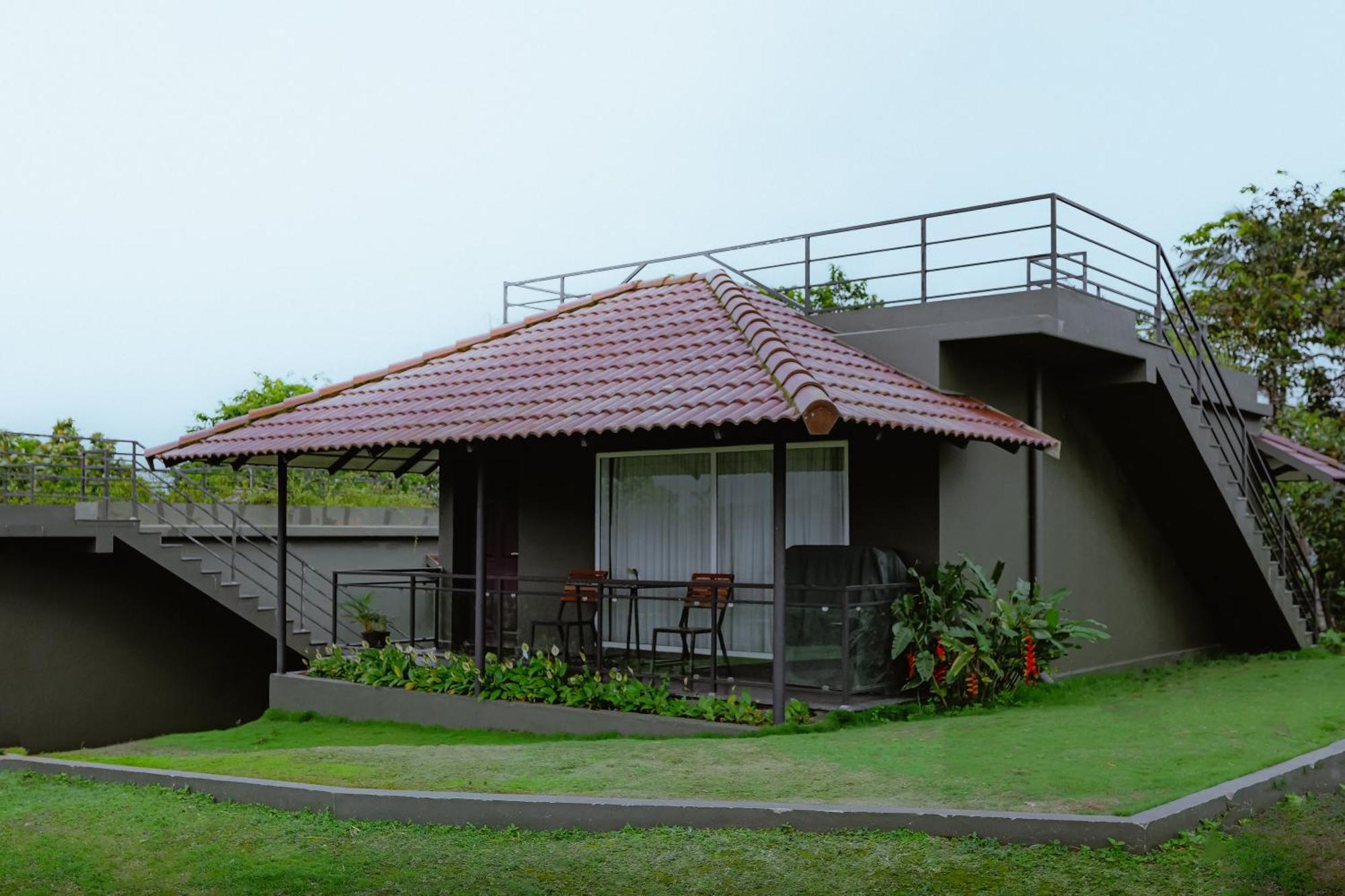 Haze And Kites Resort Munnar Exterior photo